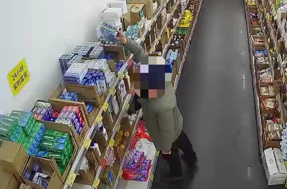 富明证券 缺啥拿啥把超市当成“家”，男子“零元购”落法网